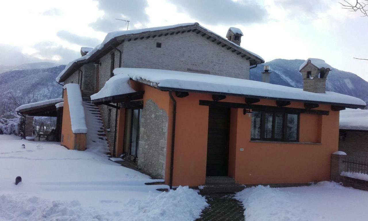 Hotel Casa Vinto Cagli Exterior foto